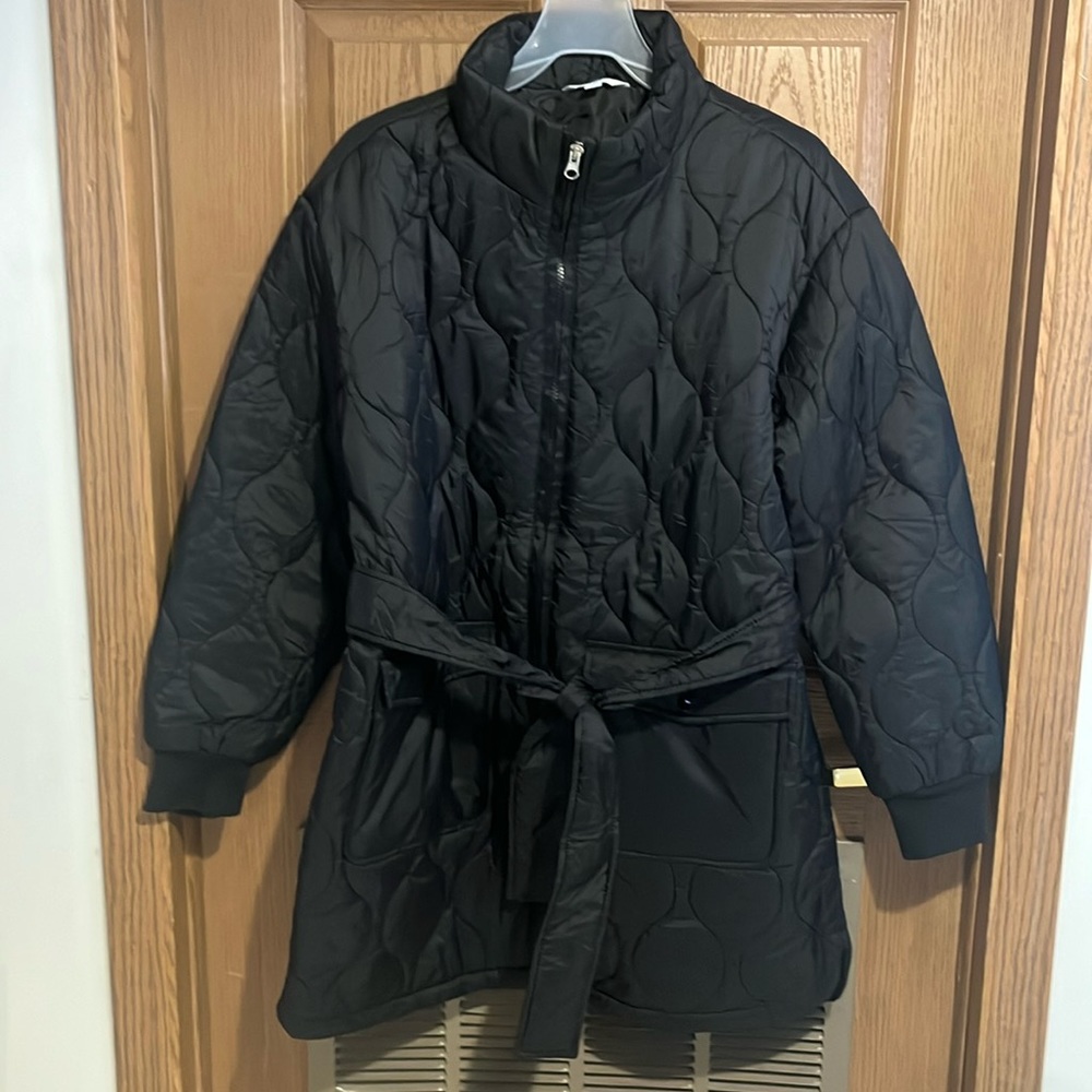 Women’s TIME and Tru Puffer Jacket Size Large NWT!